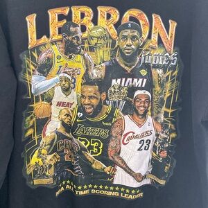 Lebron James NBA Graphic Black Sweatshirt. Size Large